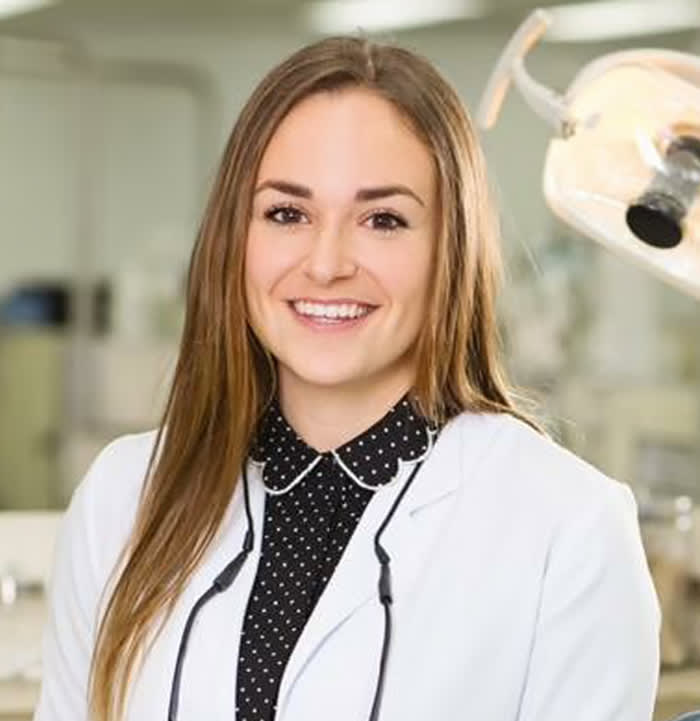 Dre Stéphanie-Sarah Pouliot, Dentiste à Québec