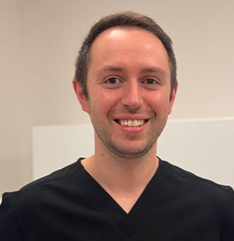 Le docteur Tony Albérola, Dentiste à Québec